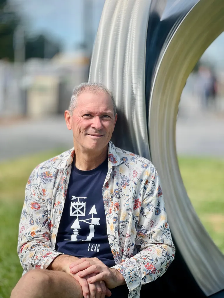 WA sculptor Johannes Pannekoek with his bronze sculpture series